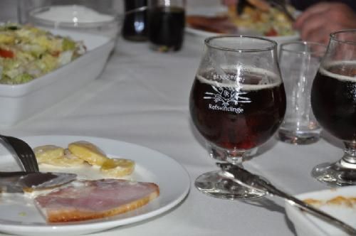 Østs bustur til Fyn - Flot afslutning på Ørbæk kro, som ligger lige i nærheden af det lokale bryggeri. Tusind tak til værter og arrangører for en dejlig dag med Limousiner!